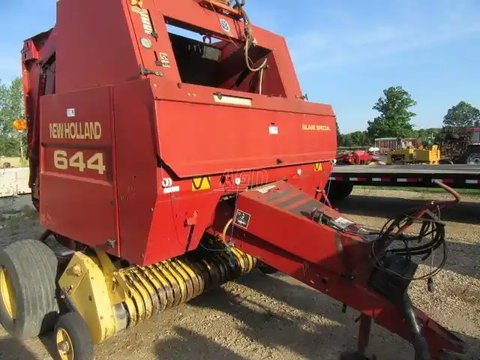 Main image for Used New Holland 644 Round Baler