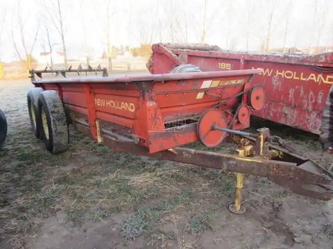 Main image for Used New Holland 676 Manure Spreader