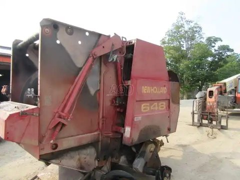 Main image for Used New Holland 648 Round Baler
