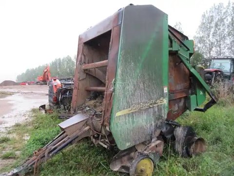 Main image for Used John Deere 467 Round Baler