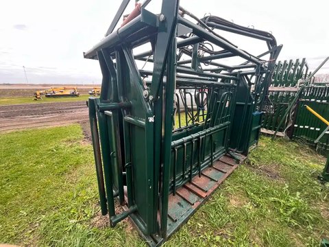 Main image for Used 2012 Hi-Hog 1556 Cattle Squeeze
