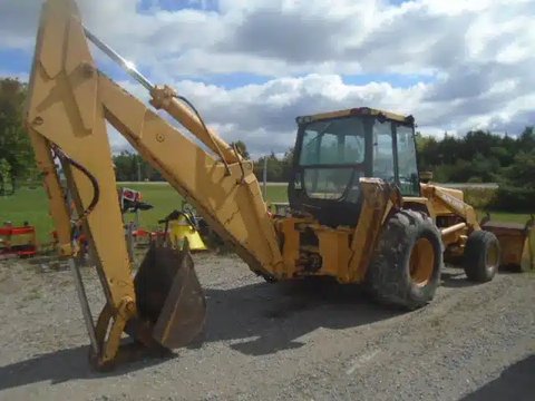 Main image for Used 1983 John Deere 710B Backhoe Loader