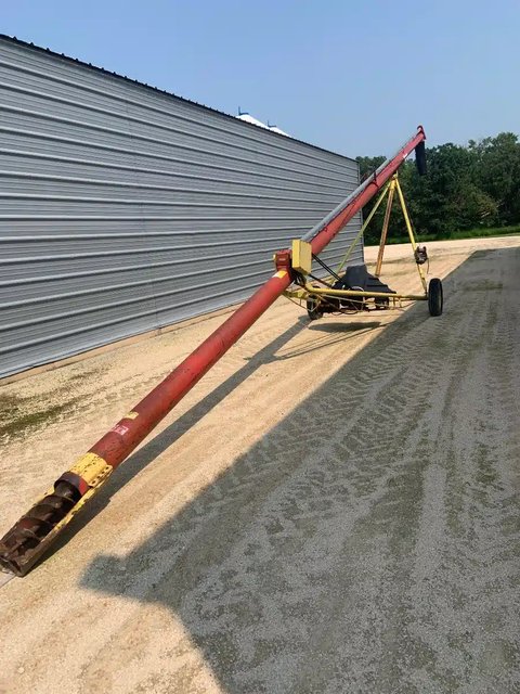 Main image for Used 1985 Farm King 851 Auger