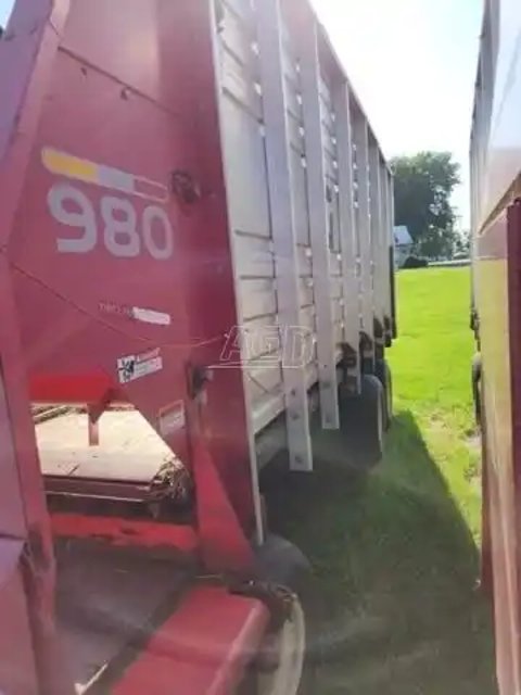 Main image for Used Gehl 980 Forage Box