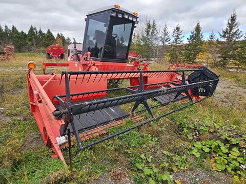 Main image for Used Massey Ferguson 220 Windrower