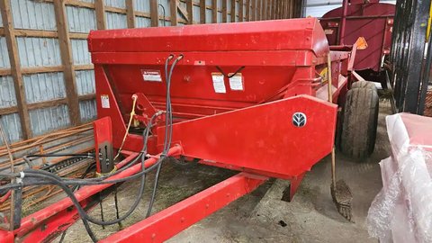 Main image for New Holland 195 Manure Spreader