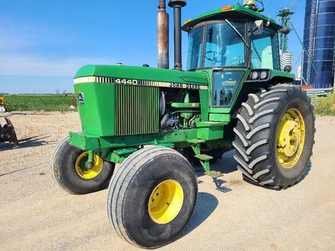 Main image for Used 1982 John Deere 4440 Tractor