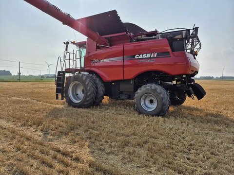 Main image for Used 2014 Case IH 7230 Combine