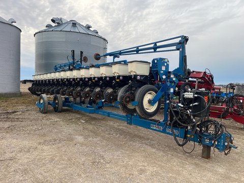 Main image for Used 2006 Kinze 3650 Planter