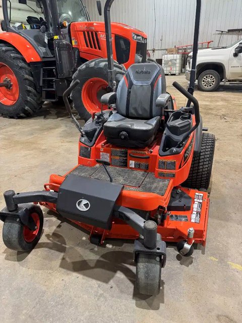 Main image for Used 2022 Kubota ZD1211R-60R Mower - Zero Turn