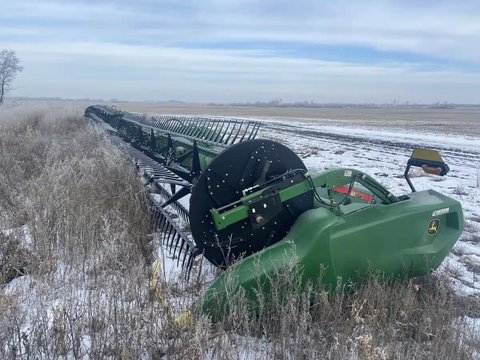 Main image for Used 2023 John Deere RD40F Header - Flex Draper