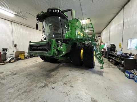 Main image for Used 2022 John Deere X9 1100 Combine
