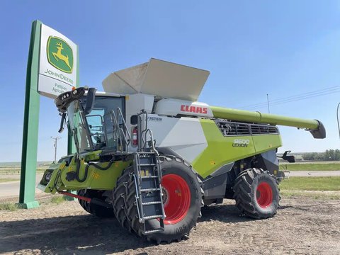 Main image for Used 2024 CLAAS LEXION 8600 Combine