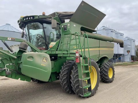 Main image for Used 2014 John Deere S670 Combine