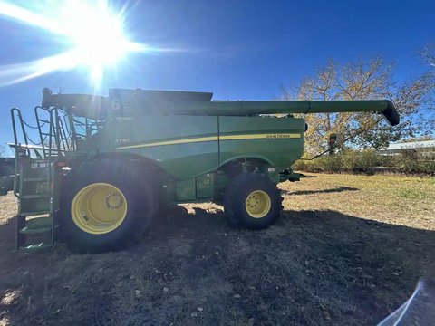 Main image for Used 2022 John Deere S790 Combine
