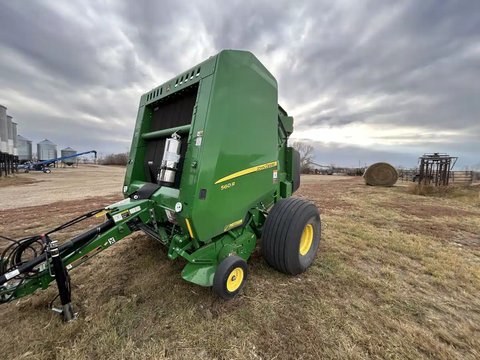 Main image for Used 2023 John Deere 560R Round Baler