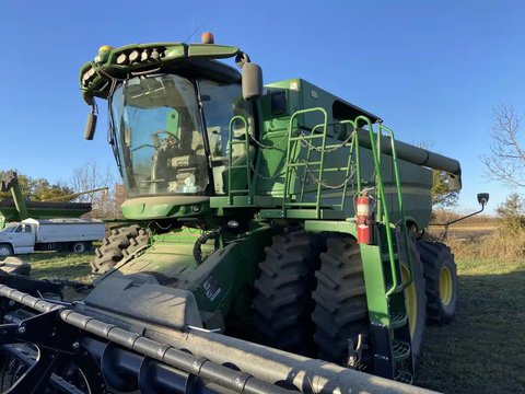Main image for Used 2019 John Deere S790 Combine