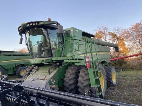 Main image for Used 2019 John Deere S790 Combine
