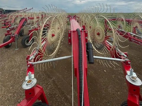 Main image for New 2025 Farm King Easy Rake 14 Rake
