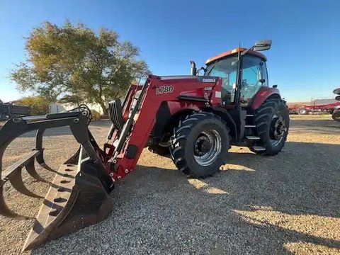 Main image for Used 2010 Case IH MAGNUM 190 Tractor