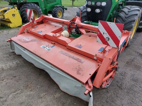 Main image for Used 2013 Kuhn GMD 802 F Disc Mower