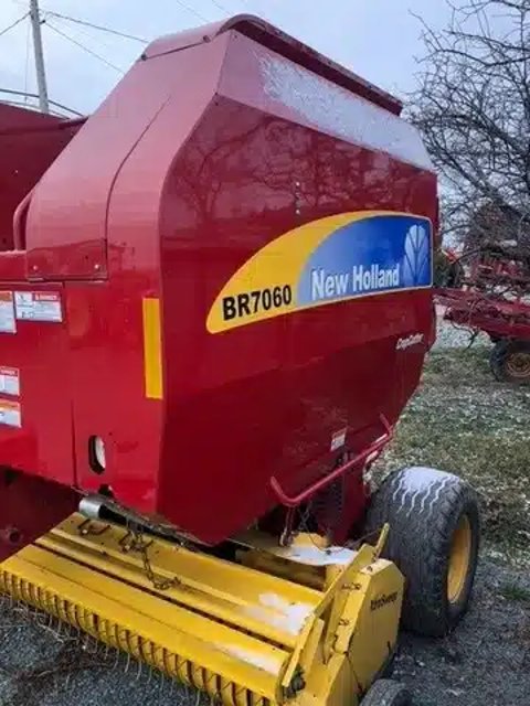 Main image for Used 2014 New Holland BR7060 Round Baler