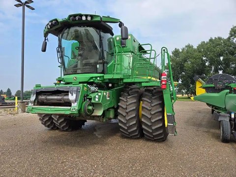 Main image for Used 2022 John Deere S790 Combine