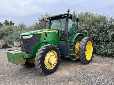 Main image for Used 2011 John Deere 7215R Tractor