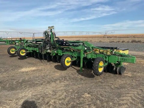 Main image for Used 2010 John Deere 1720 Planter