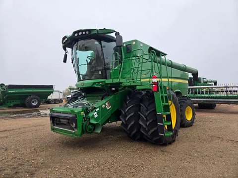 Main image for Used 2022 John Deere S770 Combine