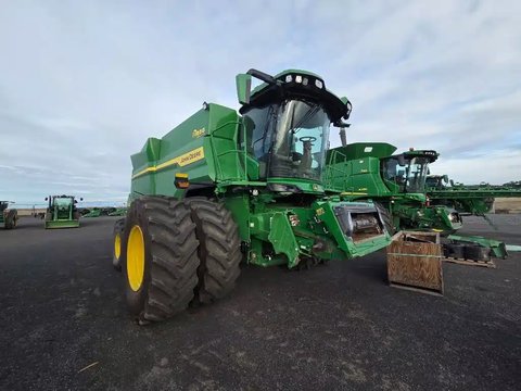 Main image for Used 2025 John Deere S7 800 Combine