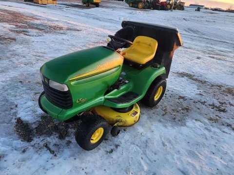 Main image for 2004 John Deere LT150 Lawn Tractor