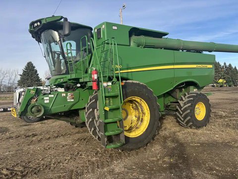 Main image for Used 2021 John Deere S780 Combine