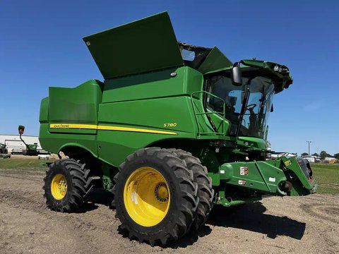 Main image for Used 2023 John Deere S780 Combine