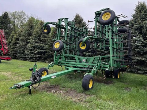 Main image for Used 2004 John Deere 2210 Cultivator