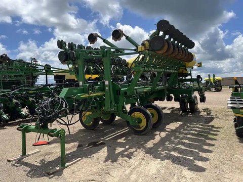Main image for Used 2005 John Deere 1790 Planter