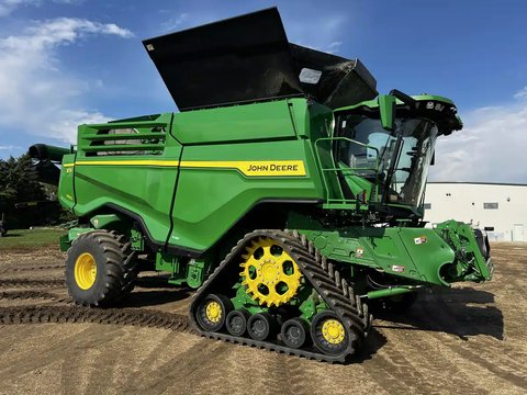 Main image for Used 2023 John Deere X9 1100 Combine