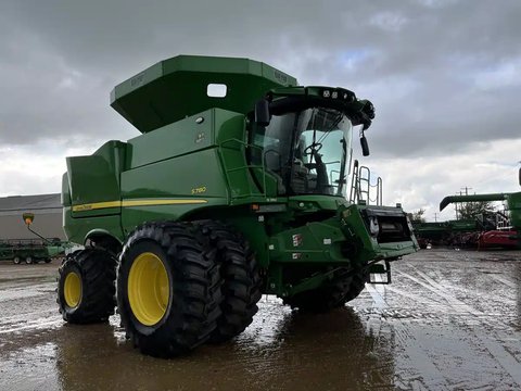 Main image for Used 2022 John Deere S780 Combine