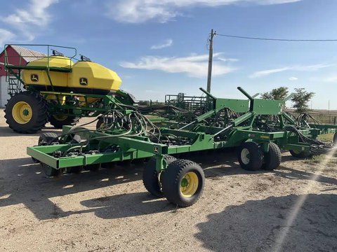 Main image for 2017 John Deere 1890 Air Drill