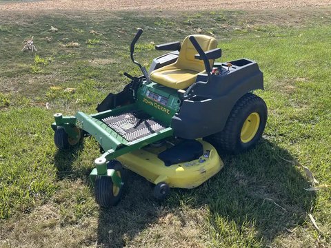 Main image for 2014 John Deere Z425 Mower - Zero Turn