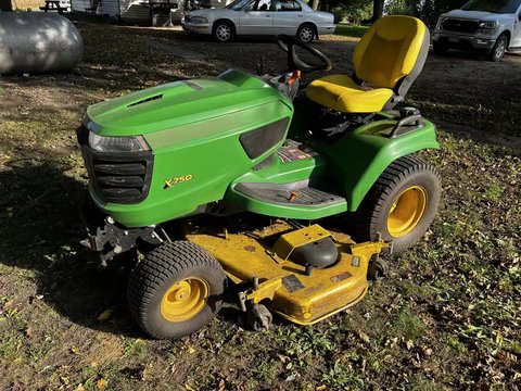 Main image for 2017 John Deere X750 Lawn Tractor