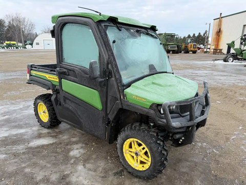 Main image for 2022 John Deere XUV 835R Utility Vehicle