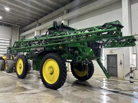 Main image for Used 2024 John Deere 412R Sprayer - Self Propelled