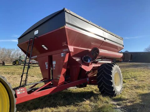 Main image for Used 2015 Parker 1039 Grain Cart