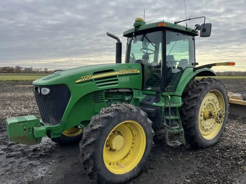 Main image for Used 2004 John Deere 7720 Tractor
