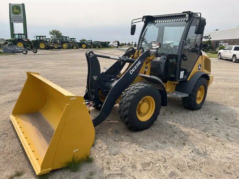 Main image for New 2024 John Deere 204 G Tractor Loader