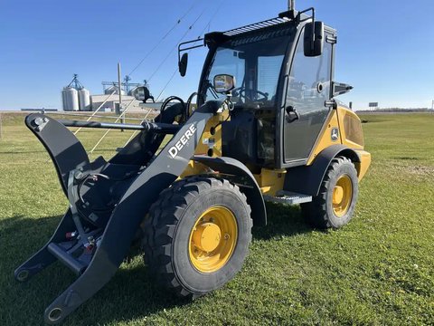 Main image for New 2024 John Deere 204 G Tractor Loader