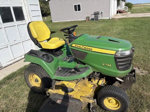 Main image for Used 2013 John Deere X734 Lawn Tractor