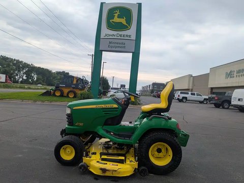 Main image for Used 2008 John Deere X720 Lawn Tractor