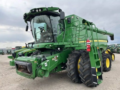 Main image for Used 2023 John Deere S770 Combine